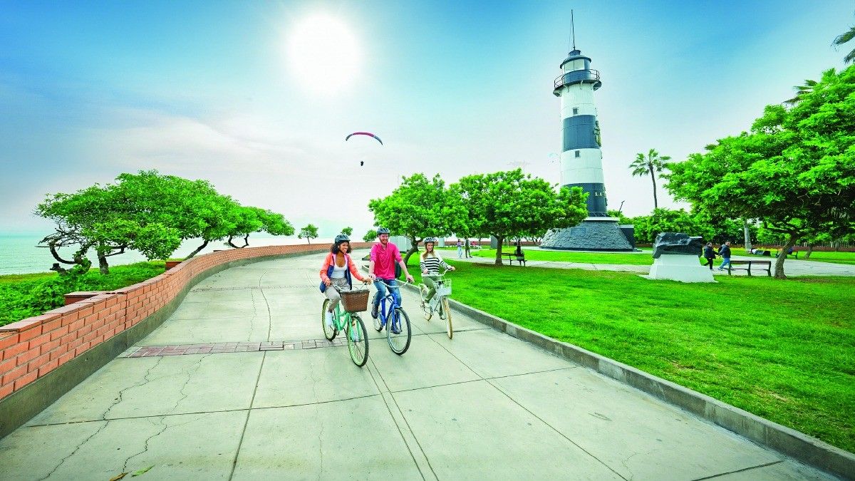 Perú: malecón de Miraflores. Perú: malecón de Miraflores.