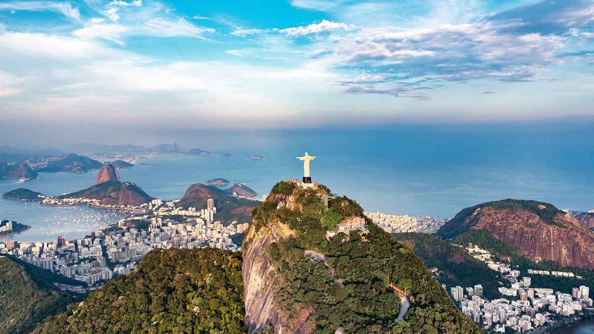 Rio de Janeiro invita a descubrir algunas de las playas m&aacute;s bellas del mundo.