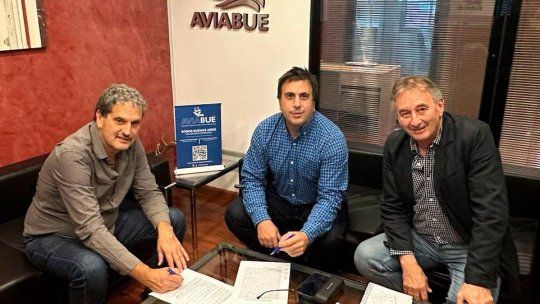 Tras un acuerdo con Consult-AR, Aviabue suma soluciones tecnológicas con descuentos para las agencias de viajes socias. Adrián Manzotti celebró el convenio.