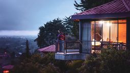Cannúa Lodge Hotel propone una experiencia de naturaleza, gastronomía y bienestar entre las montañas de Marinilla, Antioquia, bajo principios de permacultura.