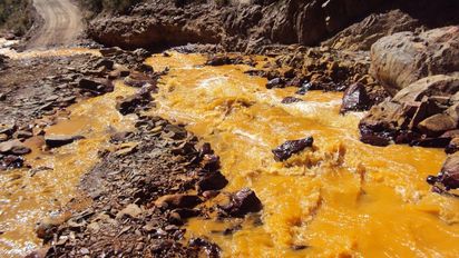Descubrí el río amarillo, un singular espectáculo de la naturaleza que vale la pena conocer
