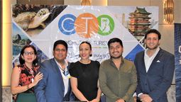 Parte del equipo comercial de CTB Mayorista de Turismo, incluida Graciela Brito, gerenta general. 