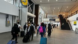 Aeropuerto de Santiago y terminales del país podrían sumar tecnologías que faciliten la identificación de pasajeros.