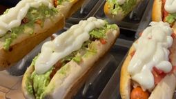 Se acerca el Día del Completo y las principales cadenas y restaurantes se preparan para recibir a los clientes.&nbsp;