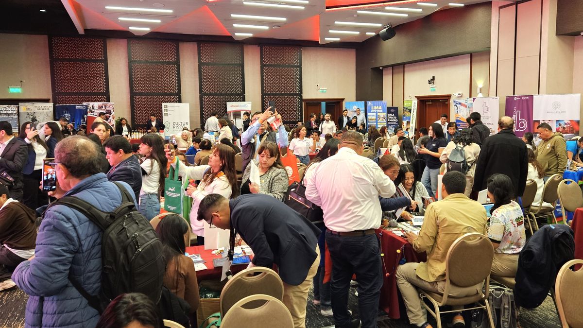 Gran convocatoria de asistentes en la feria de Avioma.