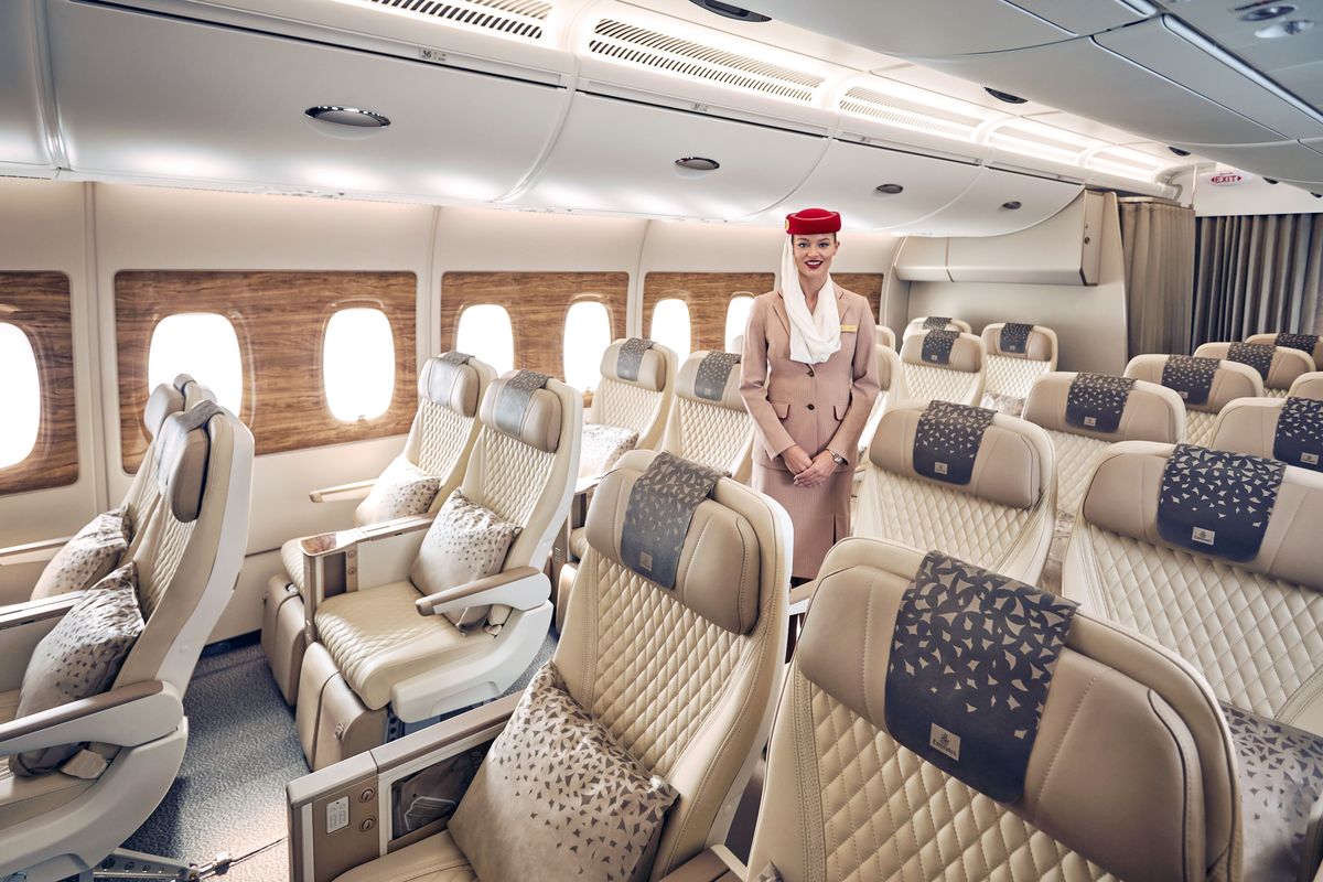 La cabina Premium Economy de Emirates está configurada en 2-4-2.