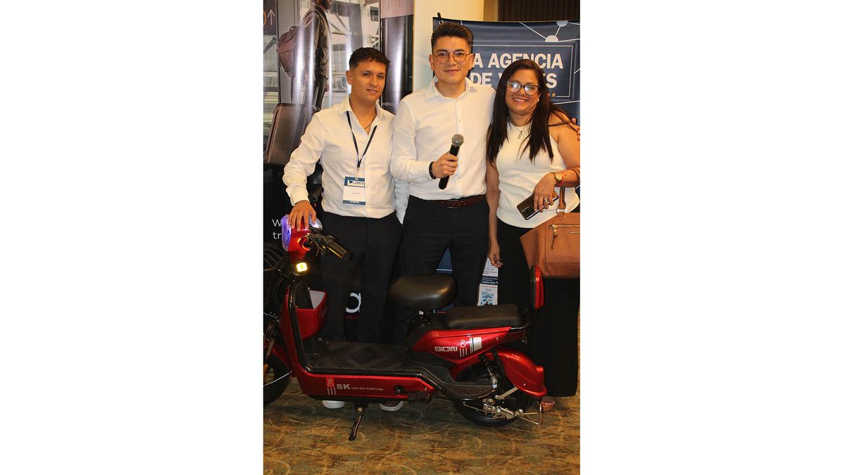 United Travel Assist sorteó una moto eléctrica entre las agencias de viajes asistentes.