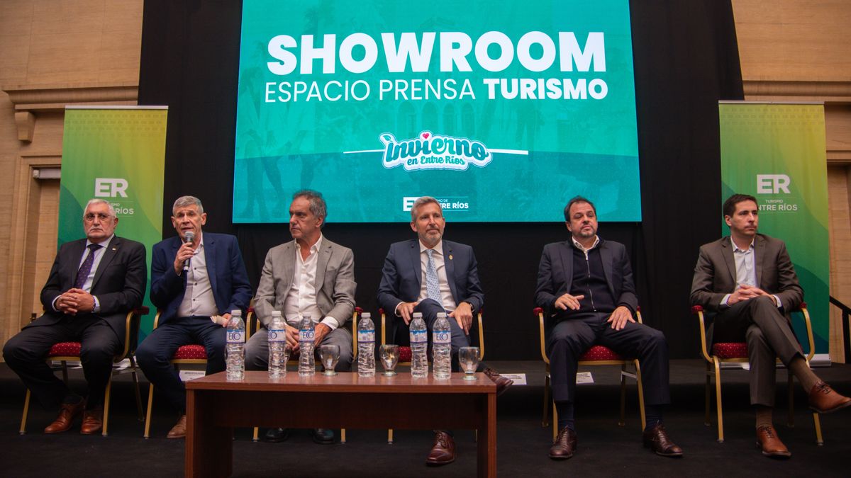 Las autoridades que encabezaron el evento de Entre Ríos en Buenos Aires.