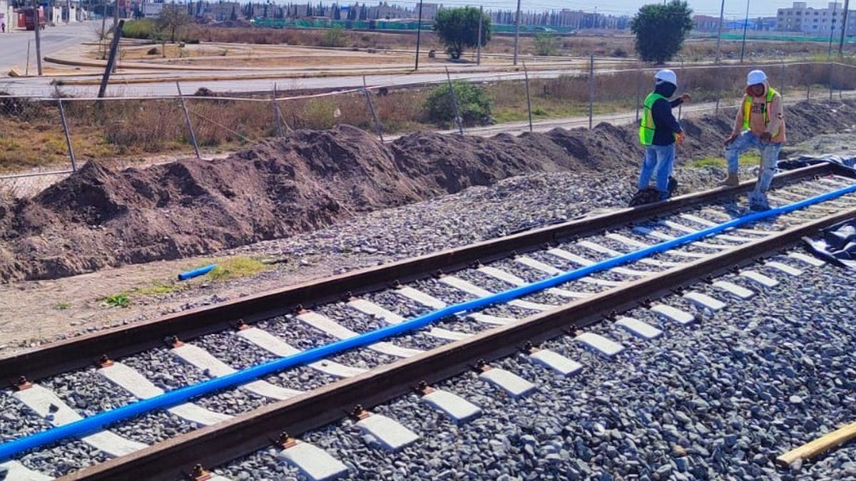 La construcción de las estaciones Los Agaves y Xaltocan del Tren Suburbano que llegará al AIFA ha avanzado significativamente.