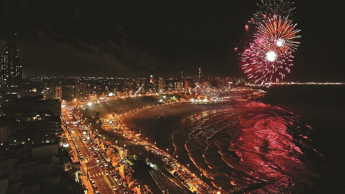 Fin de Año en Argentina: Mar del Plata es una ciudad perfecta para recibir el Año Nuevo con fuegos artificiales y la brisa del mar.