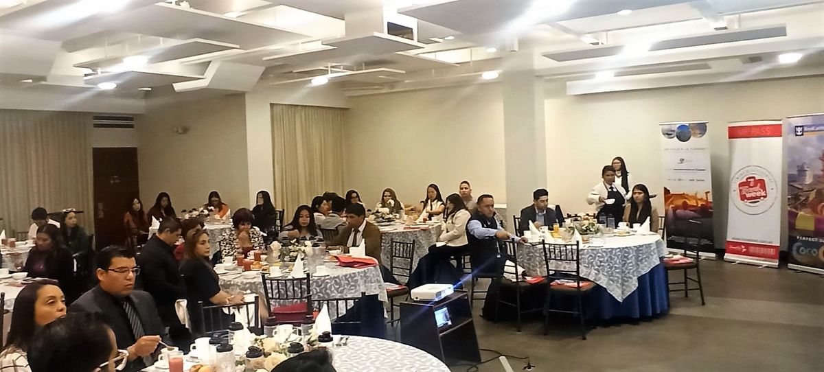 Un nutrido grupo de agentes de viajes asistió a la capacitación de Visit Florida. - Ladevi Medios y Soluciones Un nutrido grupo de agentes de viajes asistió a la capacitación de Visit Florida.