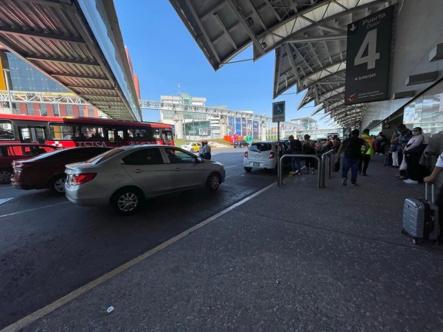 Los vuelos internacionales a México con el mayor número de asientos programados son: Toronto-Cancún, Dallas– Cancún  y Madrid-AICM.