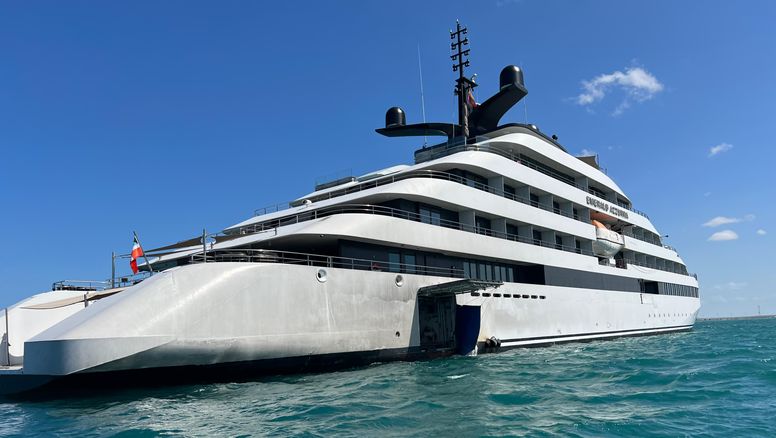Crucero de Suiza Emerald Cruises llegó al Cabo de la Vela por primera vez.