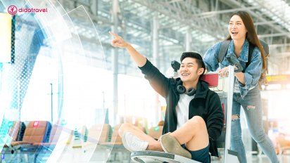 Turistas chinos en un aeropuerto
