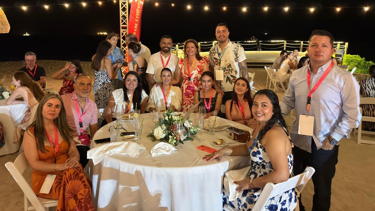 Cena de bienvenida en el Curazao Marriott Beach Resort. 