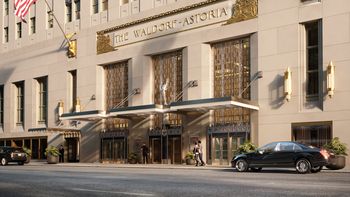 El Waldorf Astoria se levanta en 201 Park Avenue, en el corazón de Nueva York.