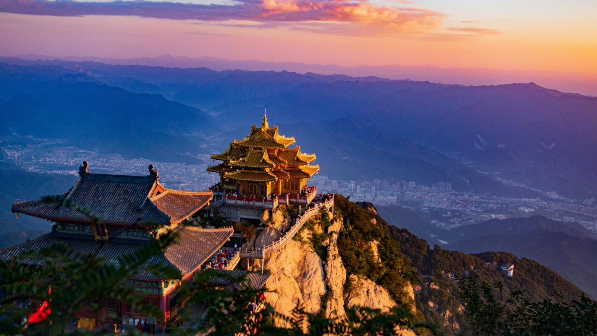 El Templo Shaolin en la ciudad de Luoyang, en China. El Templo Shaolin en la ciudad de Luoyang, en China.