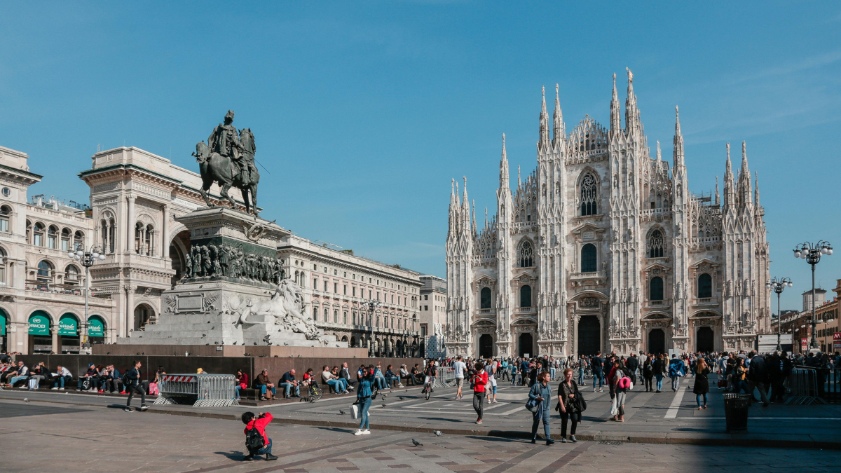 La Piazza del Duomo alberga importantes edificios históricos. La Piazza del Duomo alberga importantes edificios históricos.