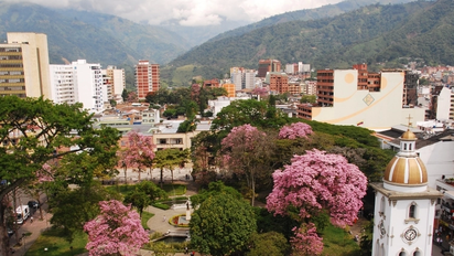 Ibagué es una ciudad ideal para el turismo de deporte, gastronomía, salud, cultura, aventura y descanso.