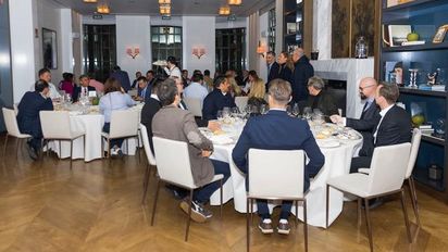 Asistentes al evento de TUI Group con agencias de viajes y partners de Latinoamérica en Madrid, en el marco de Fitur 2025