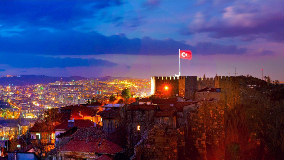 El Castillo de Ankara, uno de los recorridos que ofrece Mega Travel.
