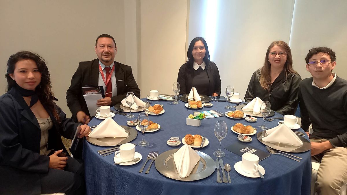 Agencias de viajes de Quito asistieron a capacitación de Universal de Viajes y MSC Cruceros. Agencias de viajes de Quito asistieron a capacitación de Universal de Viajes y MSC Cruceros.