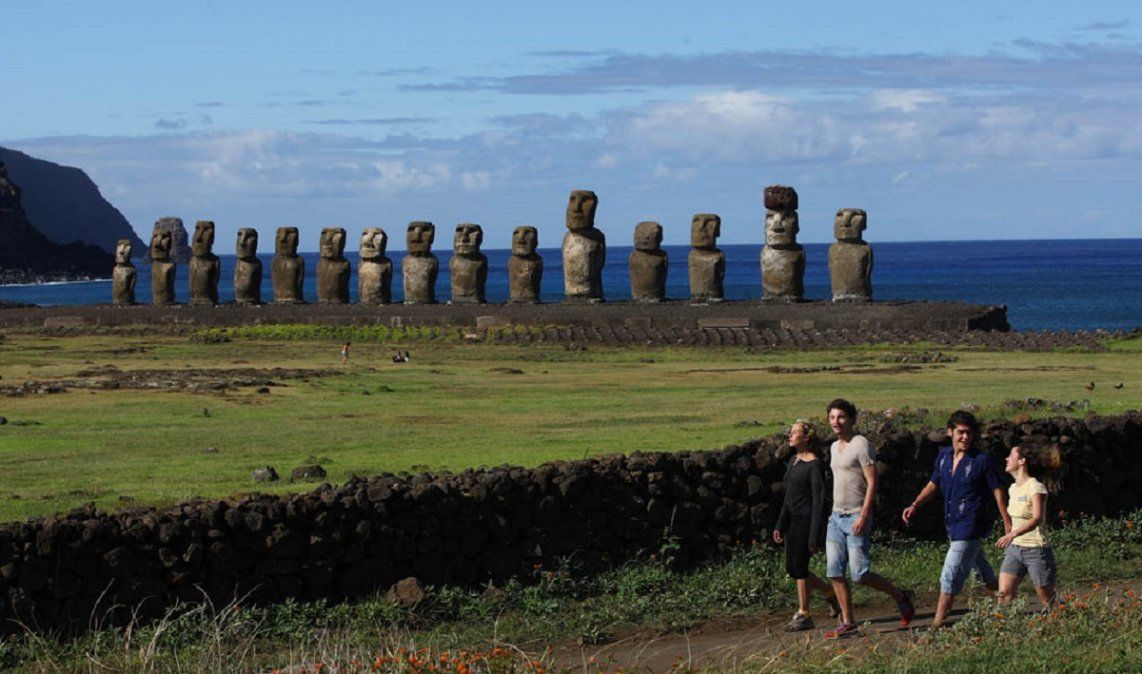 Rapa Nui recibirá visitantes luego de casi dos años cerrada al turismo. 