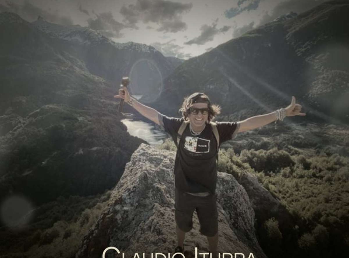 Claudio Iturra fundó la agencia de viajes Masai Travel en 2016, la cual impulsó gracias a su destacado rol como rostro de programas de viajes. - Ladevi Medios y Soluciones Claudio Iturra fundó la agencia de viajes Masai Travel en 2016, la cual impulsó gracias a su destacado rol como rostro de programas de viajes.