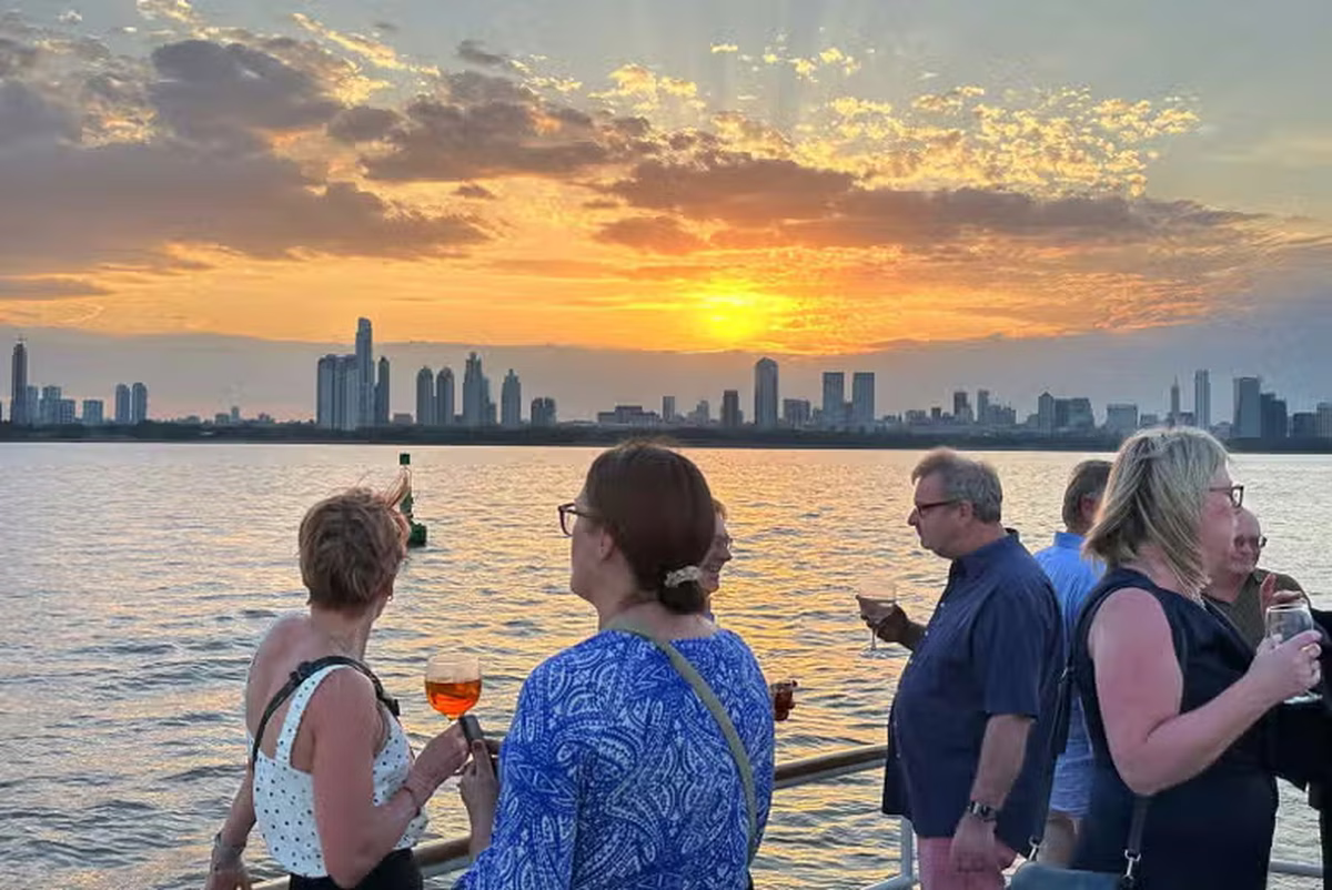 En Buenos Aires hay varias propuestas para navegar el Rio de al Plata y apreciar la ciudad desde el agua.