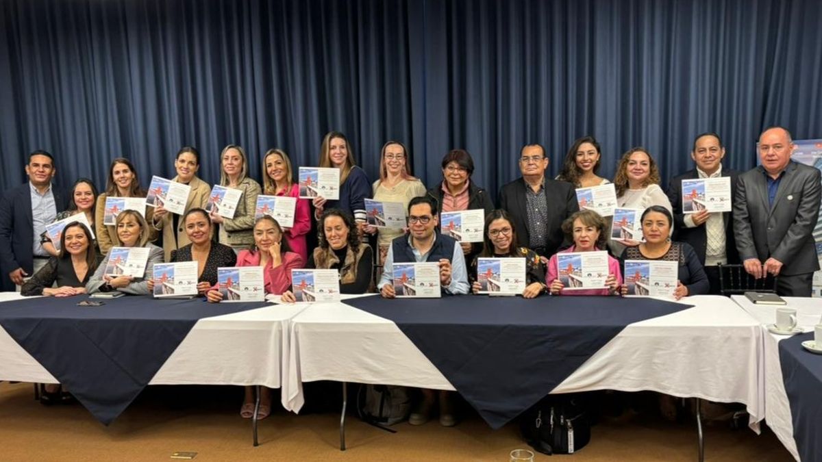 Más de 20 agencias de viajes se certificaron como expertos en la oferta de Celebrity Cruises. Más de 20 agencias de viajes se certificaron como expertos en la oferta de Celebrity Cruises.