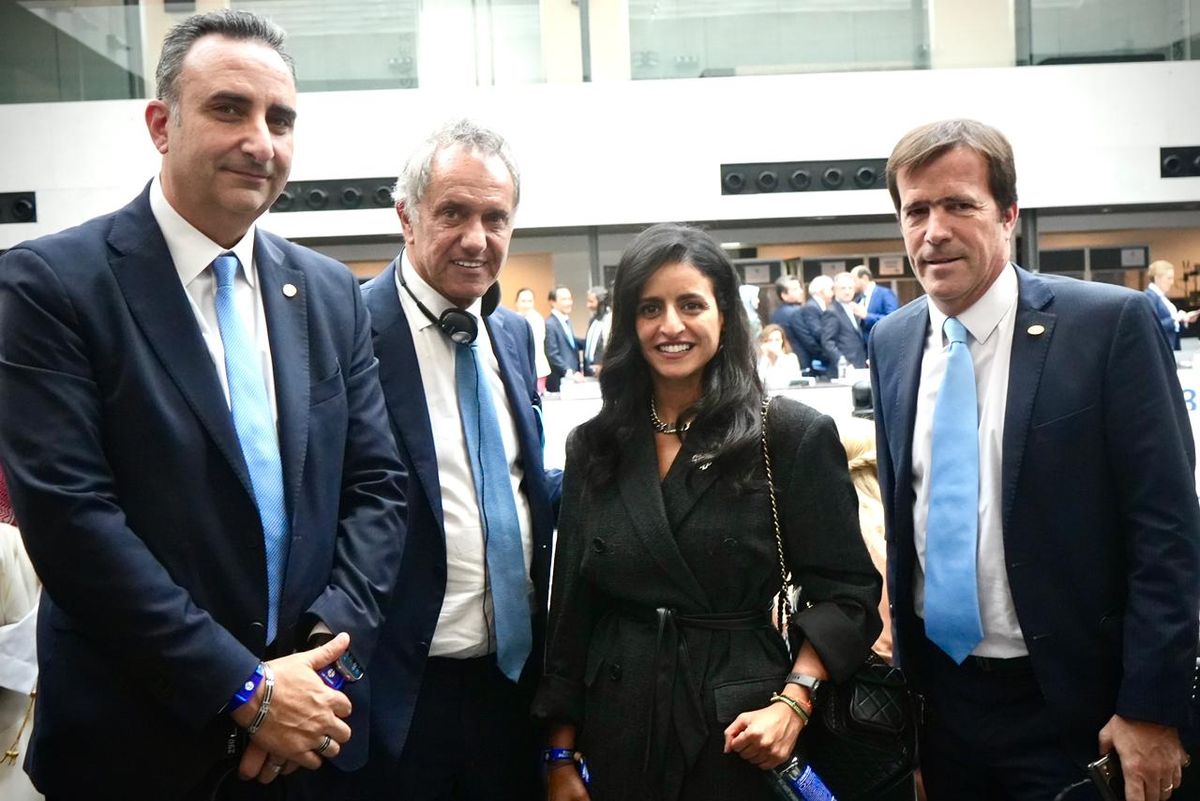 Apoyo de&nbsp;Shaikha Nasser Al Nowais,&nbsp;secretaria general de ONU Turismo, a la flamante presidente de la CAT,&nbsp;Laura Teruel.&nbsp;Daniel Scioli&nbsp;destacó que Al Nowais estará en&nbsp;FIT 2025.