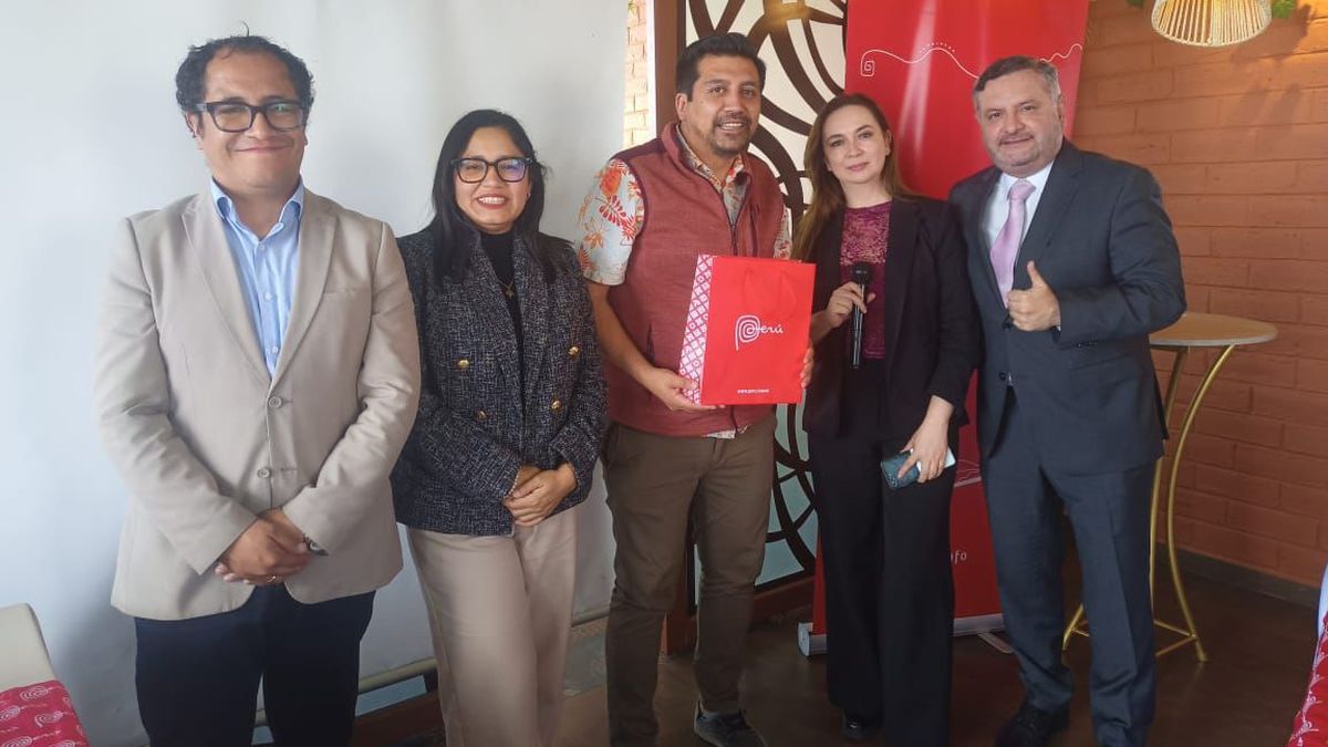 Agencias de viajes de Ambato y Riobamba participaron en capacitación de Maxitravel.