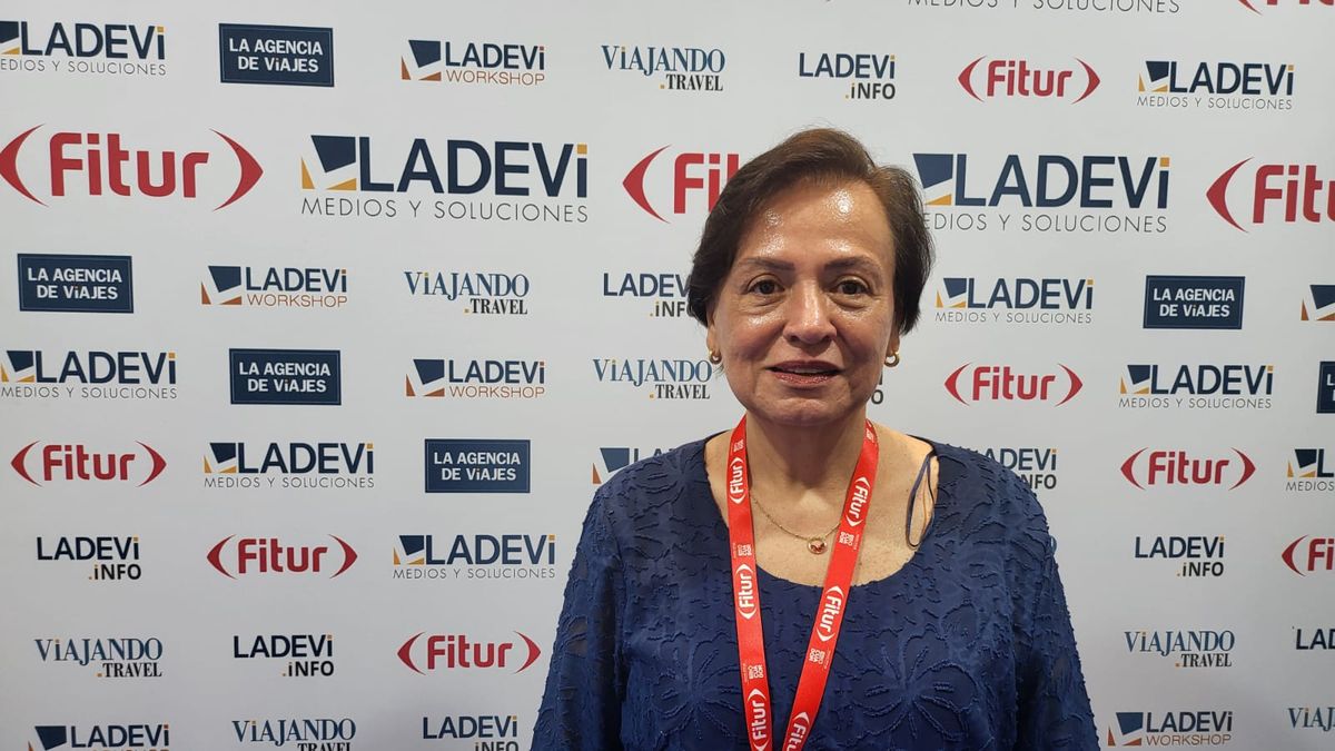 Ana González, International Sales de Magic Village pasó por el stand de Ladevi Medios y Soluciones en Fitur.