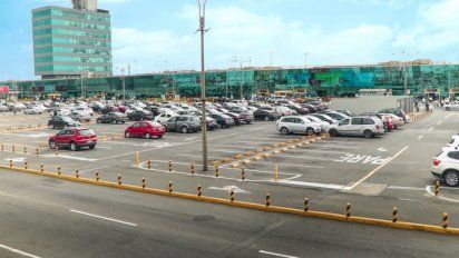 Los Portales y LAP implementan estacionamientos inteligentes en el Aeropuerto Internacional Jorge Chávez.
