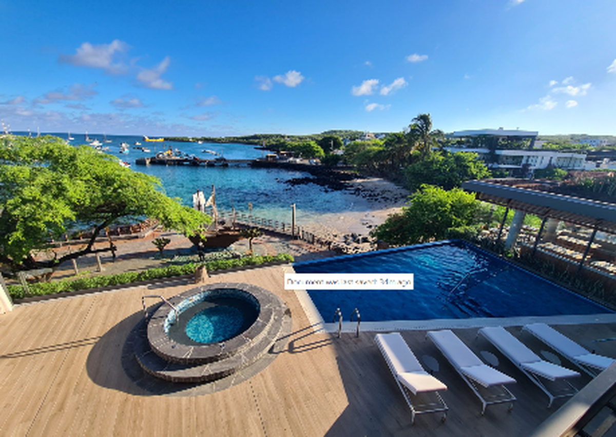 Combinación ideal de relax y naturaleza pura en el Hotel Indigo Galápagos.