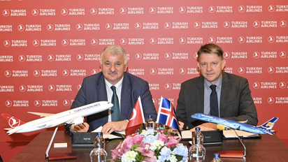 El CEO de Turkish Airlines, Bilal Eki, y Bogi Nils Bogason, CEO de Icelandair expresaron el acuerdo entre ambas empresas aéreas.