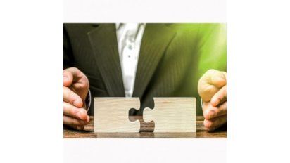 La concentración continúa a paso firme