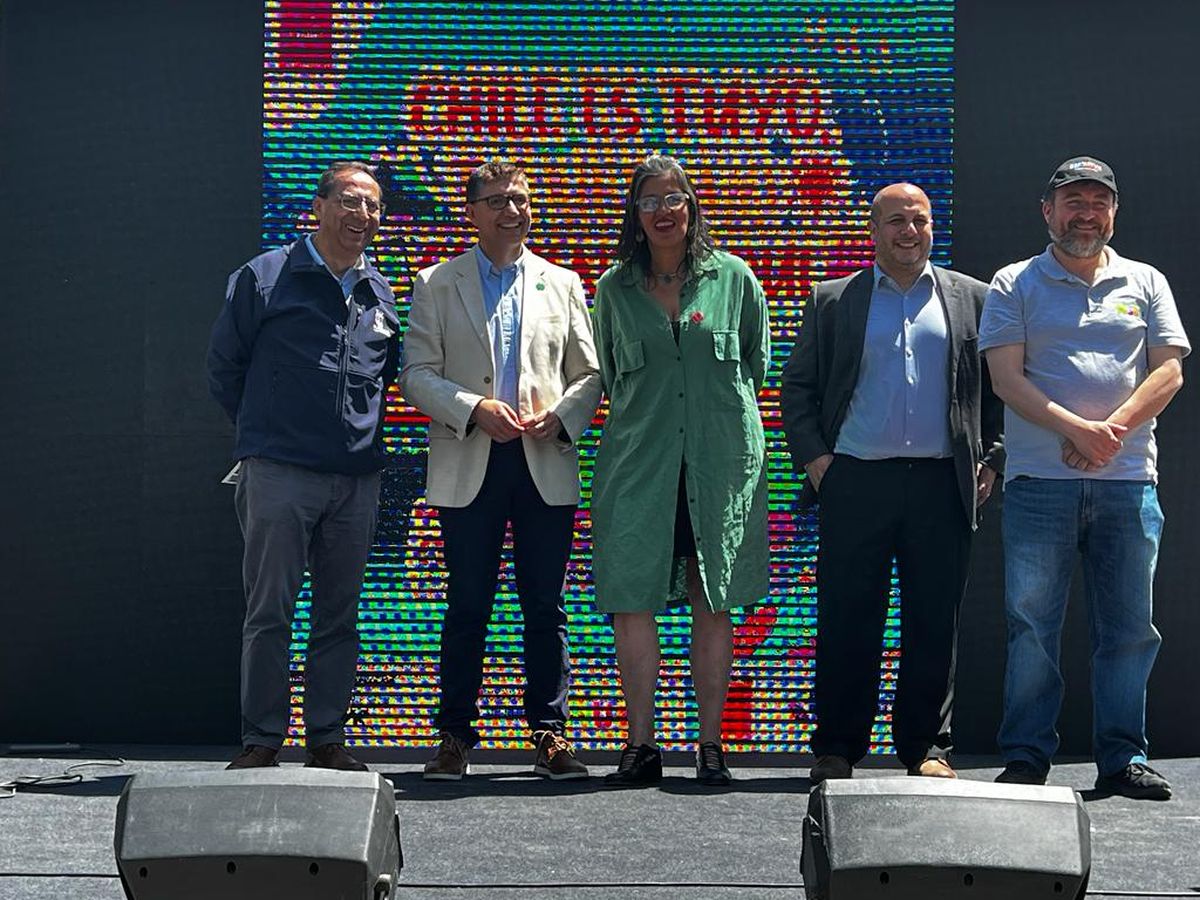 Mauricio Quiroz, alcalde de Putaendo: Marcelo Vidal, director Sernatur Valparaíso; Verónica Pardo, subsecretaria de Turismo; Cristóbal Benítez, director nacional Sernatur; Augusto González, director Sernatur Ñuble. - Ladevi Medios y Soluciones Mauricio Quiroz, alcalde de Putaendo: Marcelo Vidal, director Sernatur Valparaíso; Verónica Pardo, subsecretaria de Turismo; Cristóbal Benítez, director nacional Sernatur; Augusto González, director Sernatur Ñuble.