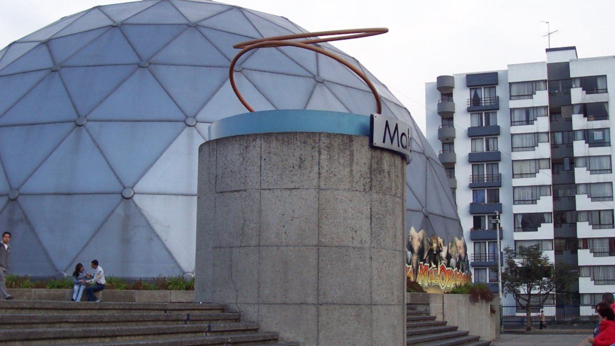 Explora el fascinante mundo de la ciencia y la tecnología en Maloka en tus vacaciones de mitad de año.