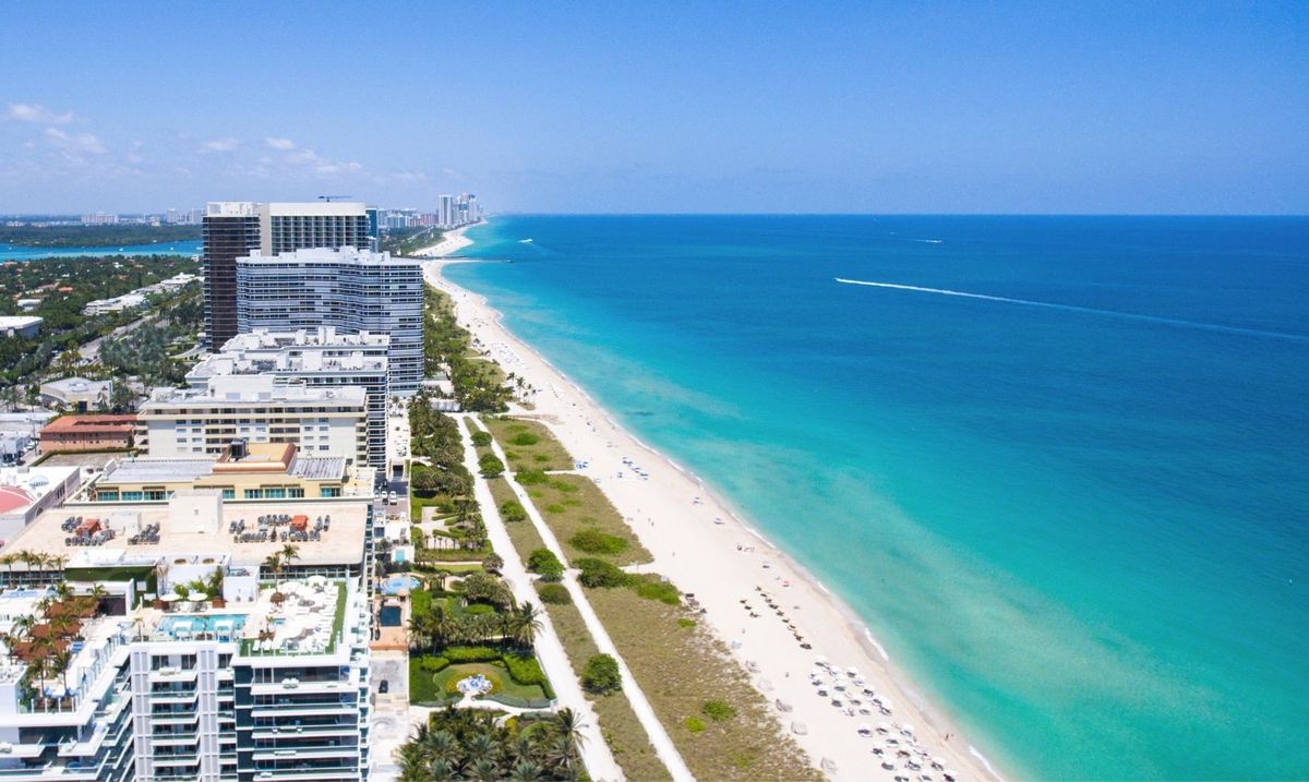 Sky Airline ofrece vuelos baratos desde Lima a Miami para visitar las mejores playas del destino: South Beach, Sunny Isles Beach y Crandon Park Beach.