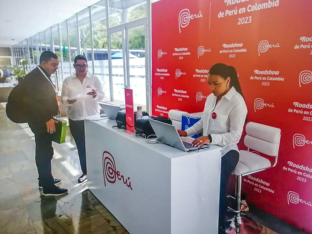 Roadshow de PromPerú en Medellín.