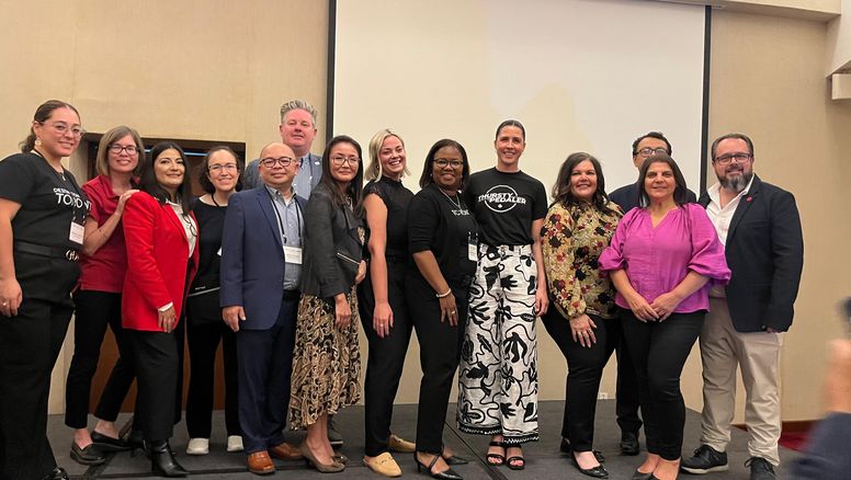 Representantes de Destination Ontario, Destination Toronto, Ottawa Tourism y sus socios durante la presentación.