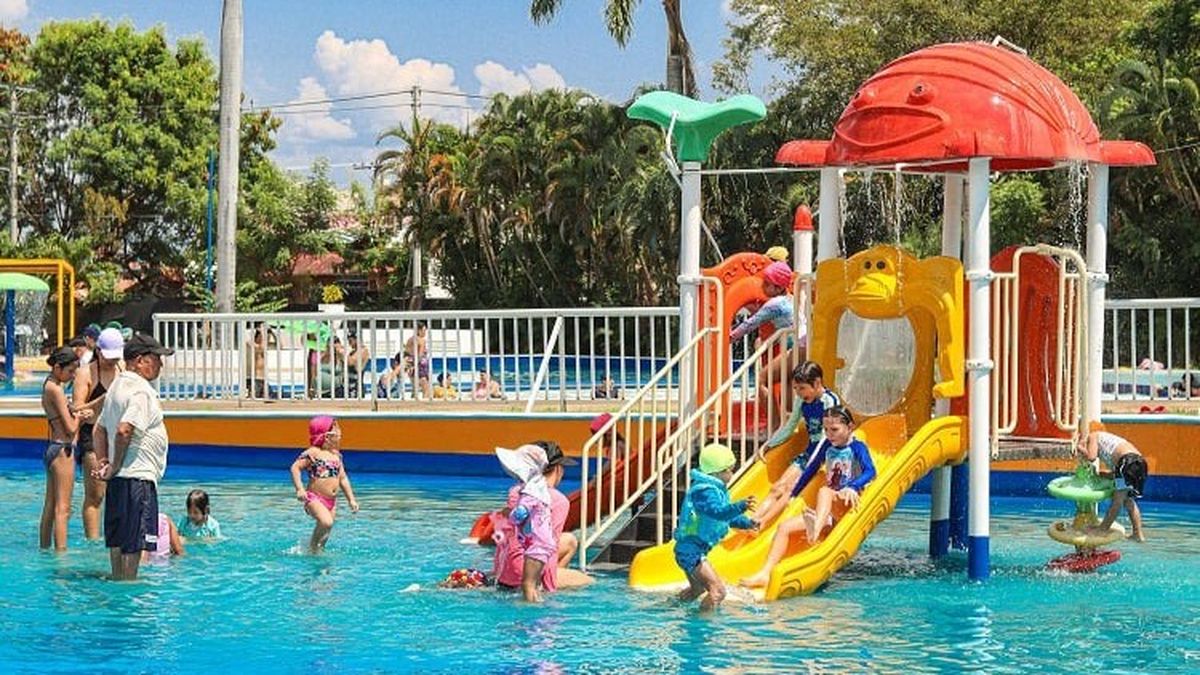 El Parque las Olas ofrece diversión al máximo para toda la familia, un plan que no puedes desaprovechar en estas vacaciones de fin de año.