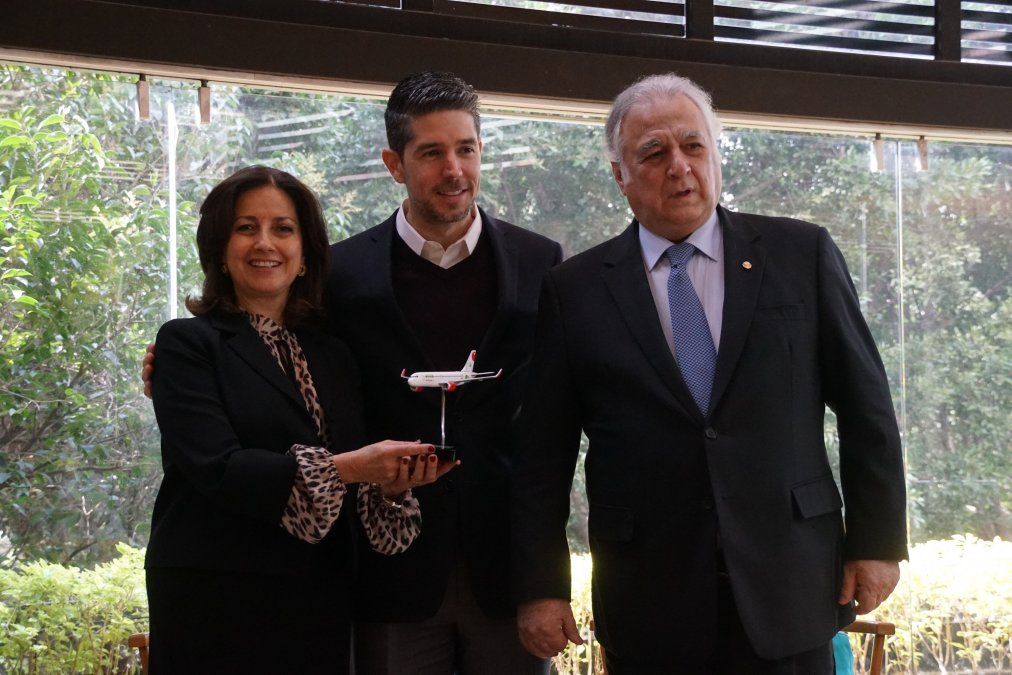 Viva Aerobus: Aeropuerto de Santa Lucía no contará con rutas internacionales.