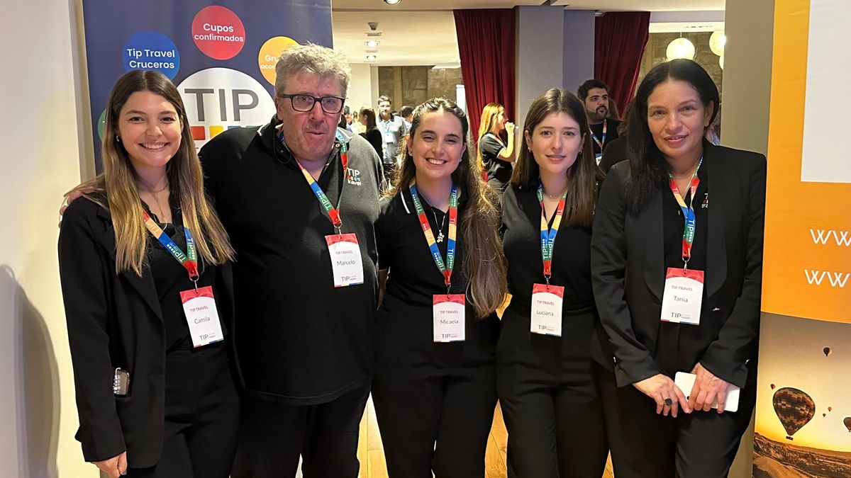 Directivos de TIP Travel durante la primera jornada de la Convención.