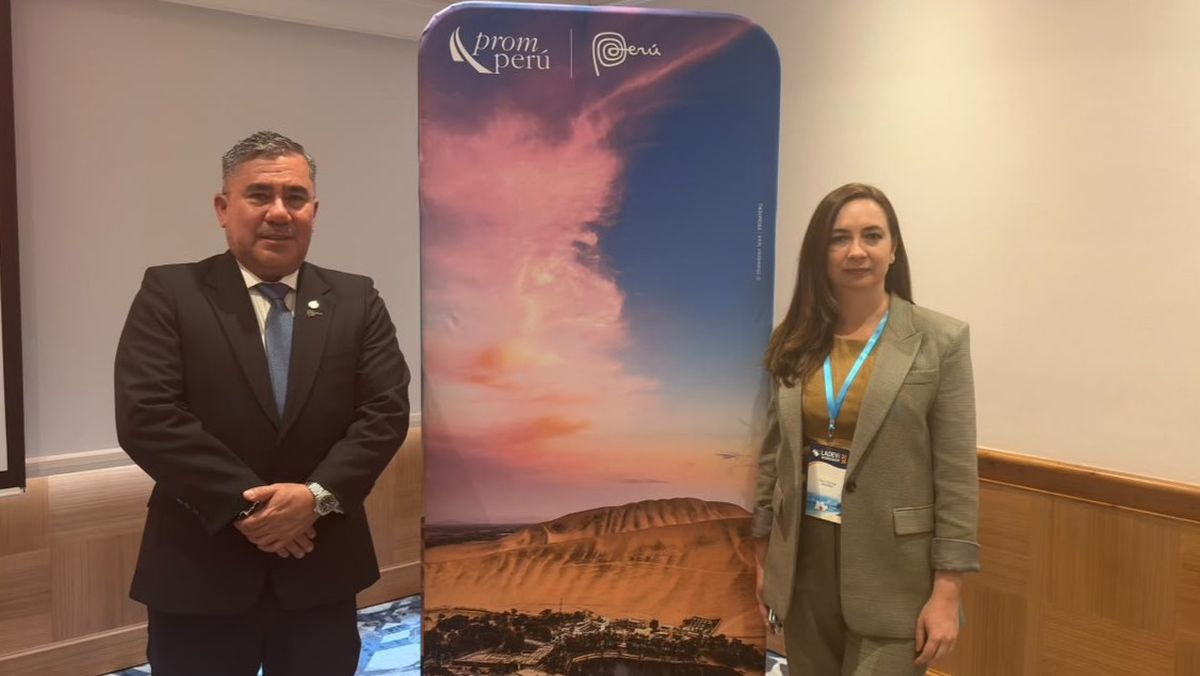 Gustavo García y Fanny Thivierge realizaron la capacitación a cargo de PromPerú Ecuador, en el marco de Ladevi Quito 2026-2.