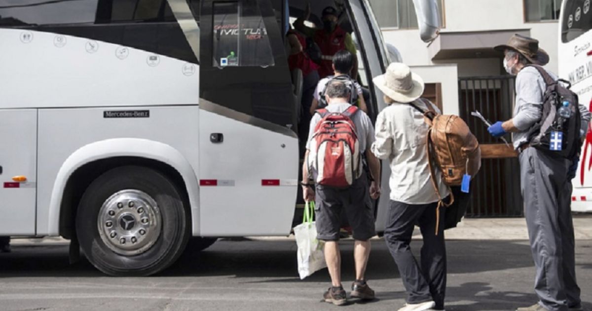 El MTC exhortó a los usuarios a utilizar en estas fiestas, transporte autorizado y abordar las unidades vehiculares en los terminales terrestres habilitados.