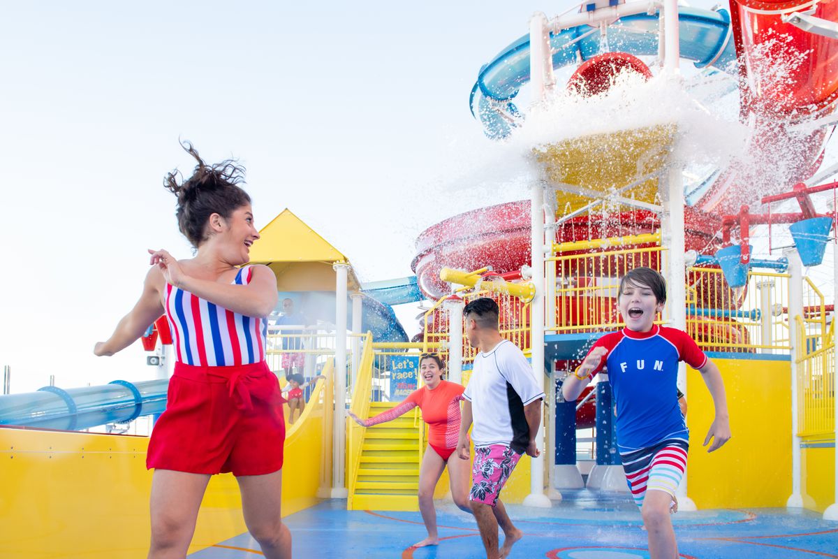 Diversión para grandes y chicos en los cruceros de Carnival que comercializa Tu Destino.