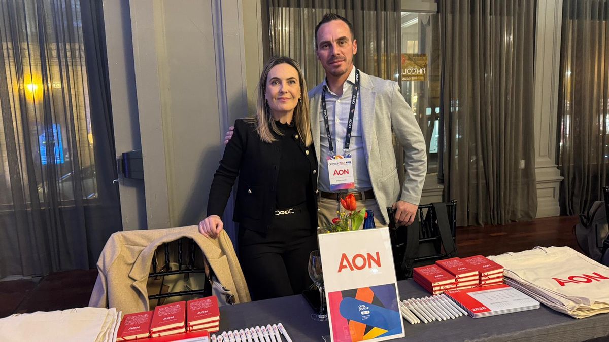 María José Rodríguz Rojo y Manuel Belert (AON).