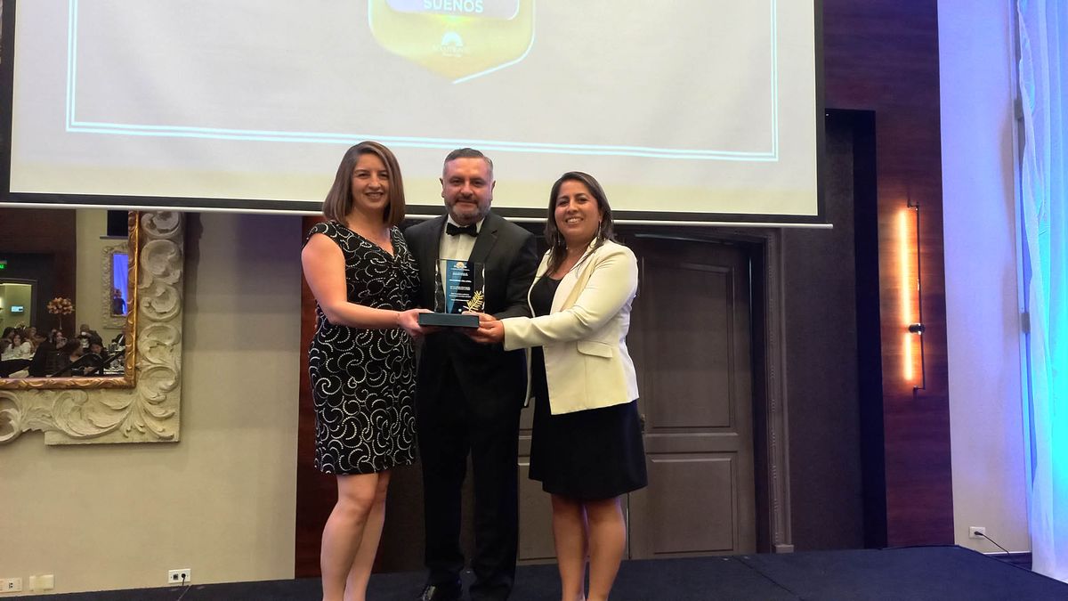 Maxitravel reconoció a agencia de viajes Kappi Travel. Maxitravel reconoció a agencia de viajes Kappi Travel.